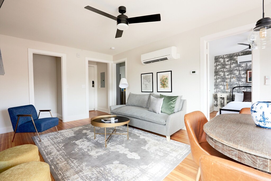 Uptown Apartment | Sonder | The Essex | Modern 1BR + Sofa Bed