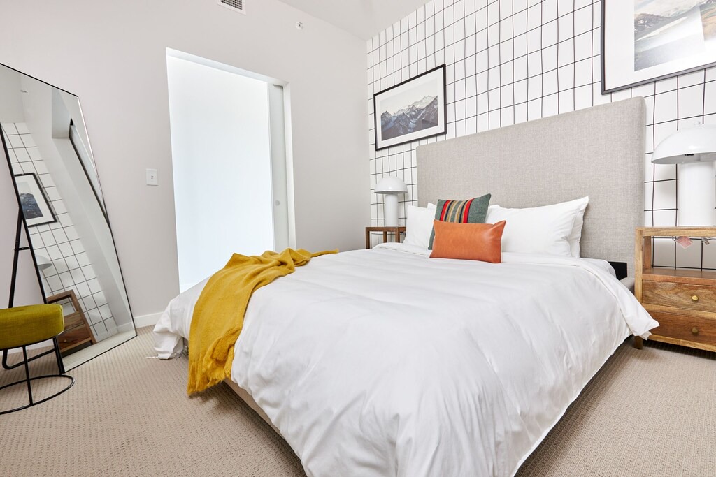 University Park Apartment | Sonder | University Park | Sharp 1BR + Pool