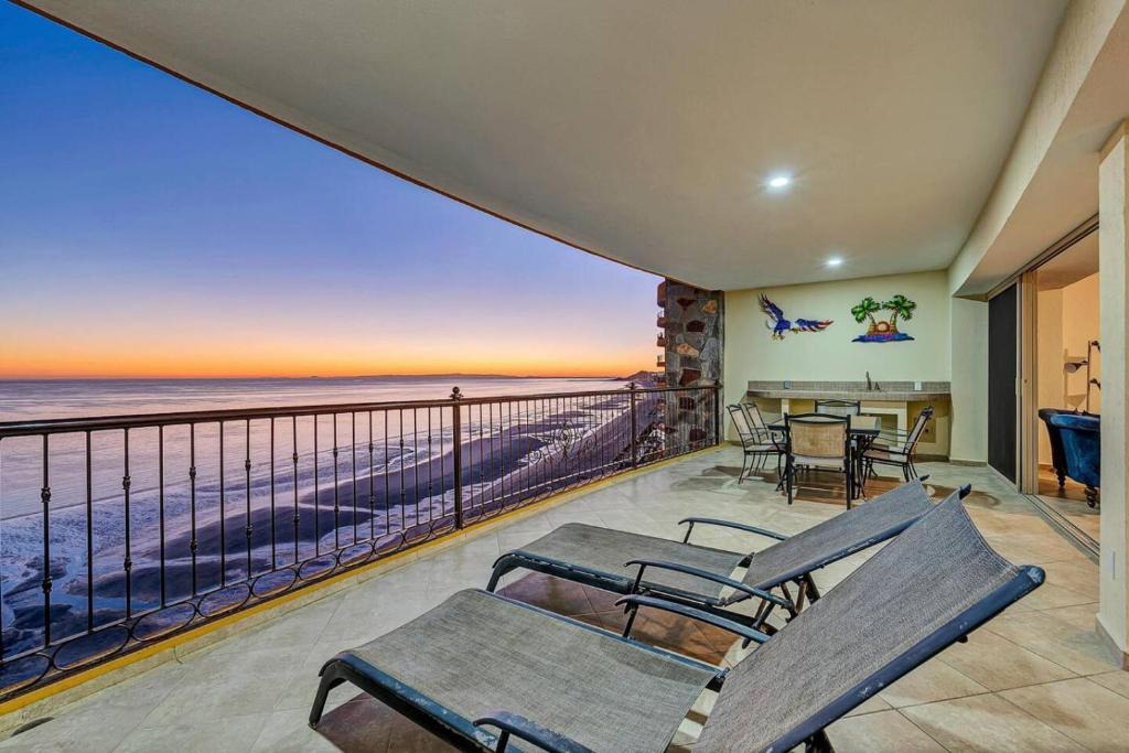 Bella Vista Apartment | Sonoran Sky 1102 Luxury with Views!