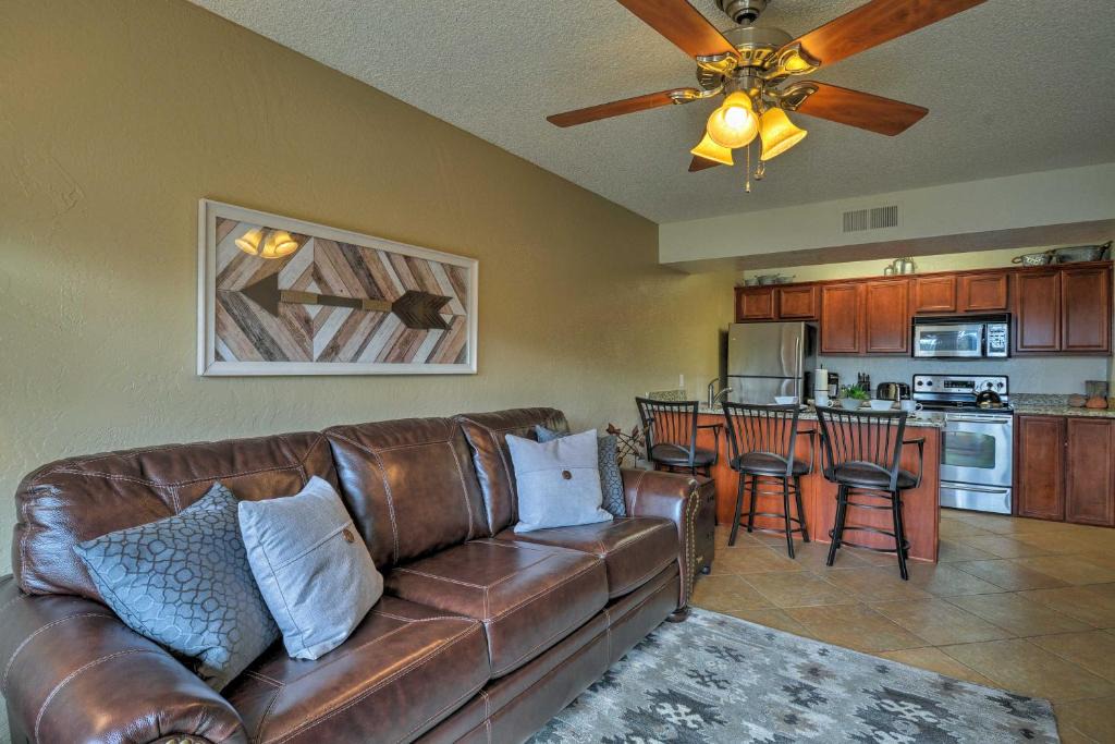 Oak Creek House | South Sedona Condo w/Pool Access - Walk to Shops!