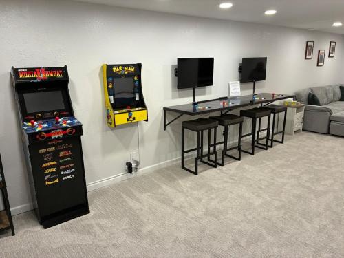 Rapid City House | Spacious 4BR Home with Epic Basement Arcade