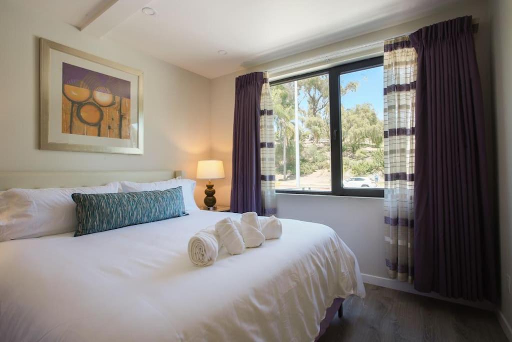 Bankers Hill Apartment | Spacious 500 sqft Studio with Balboa Park View