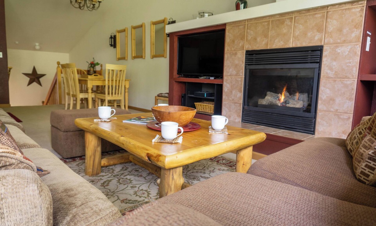 Steamboat Springs House | Spacious Quail Run Townhome 1037