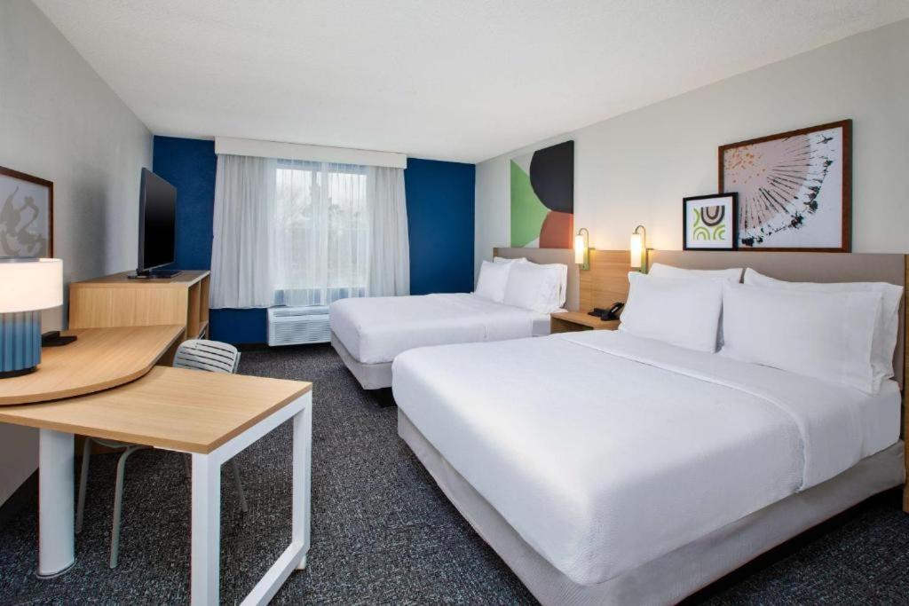 Grain Valley Hotel | Spark by Hilton Grain Valley Kansas City