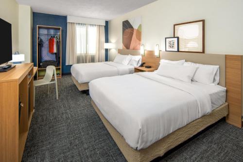 Grand Island Hotel | Spark by Hilton Grand Island