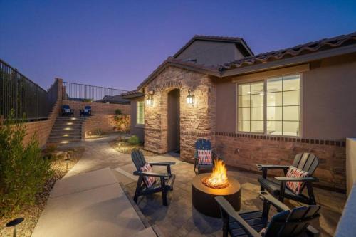 La Quinta House | Spring Golf Retreat - PGA West - Golf Cart