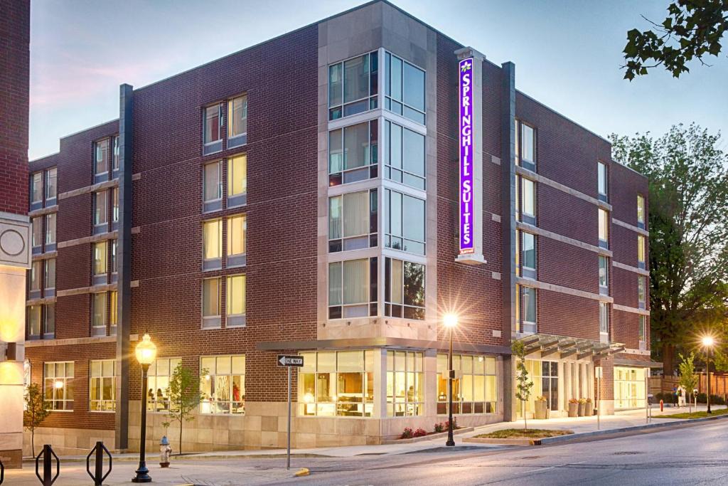 Bloomington Hotel | SpringHill Suites by Marriott Bloomington