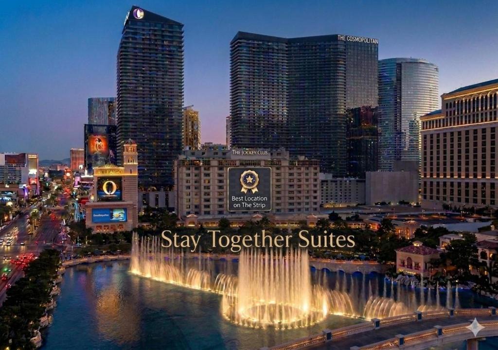 Las Vegas Strip Apartment | Stay Together Suites - Suite On The Strip Sleeps 8 - NO RESORT FEE