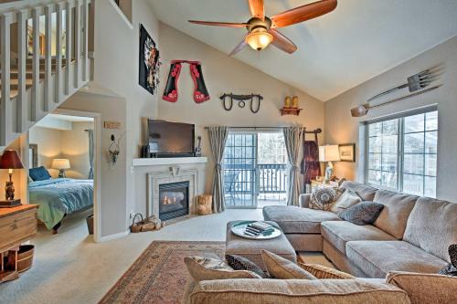 Steamboat Springs House | Steamboat Springs Condo w/Hot Tub & Ski Bus!