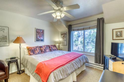 North Park City Apartment | Studio condo with pool & hot tub - disability access near the slopes