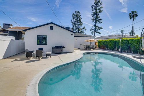 Burbank House | Studio Tours & Universal Fun! Burbank Family Home
