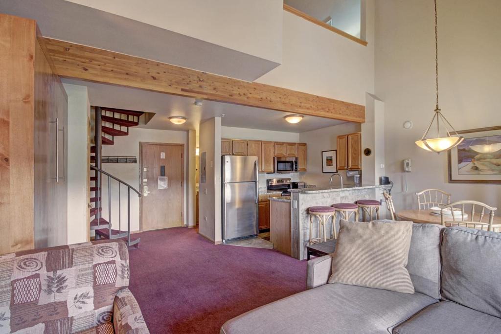 Historic District Apartment | Studio with Loft In the heart of Breckenridge