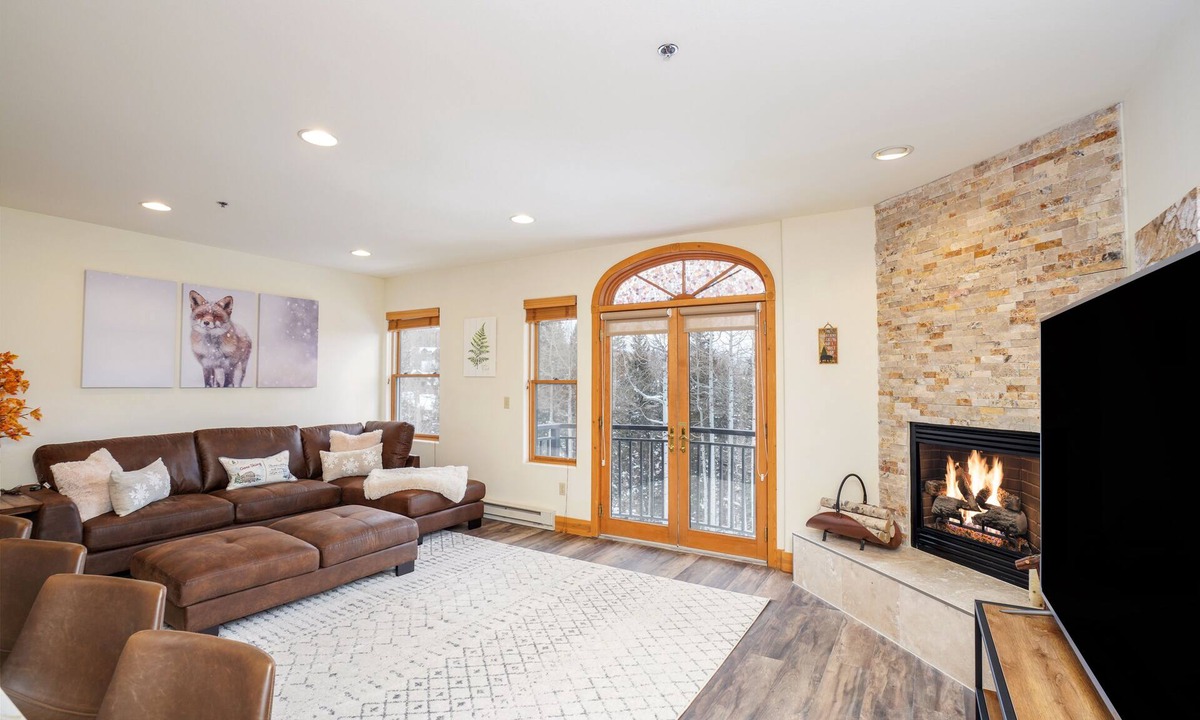 Mountain Village Condo | Stunning 3-Bedroom Remodel With Great Mountain Views
