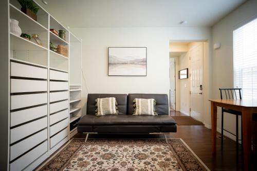 Parker House | Stylish Retreat in Parker Near Hwy, Parks & Dining