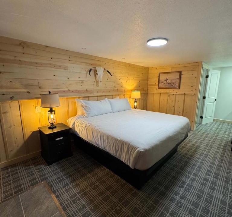 Lusk House | Suite 102