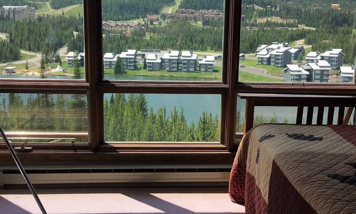 Big Sky Condo | Summer is nearly gone and bookings for winter are filling up all over.
