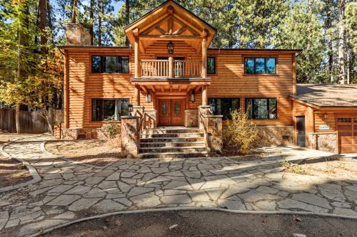 Summit Estates House | Summit Pine Lodge - 2 Minutes to Snow Summit