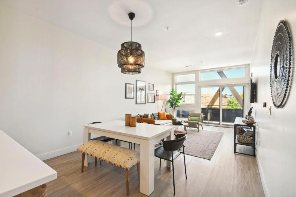 Highland House | Sunlit Escape | 1BR LoHi Loft | Balcony + Patio | Dog-Friendly