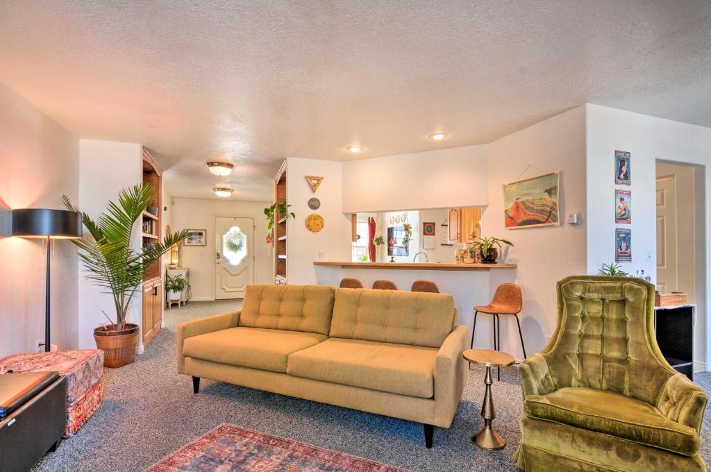 Parowan House | Sunny Retreat about 12 Mi to Brian Head Resort!