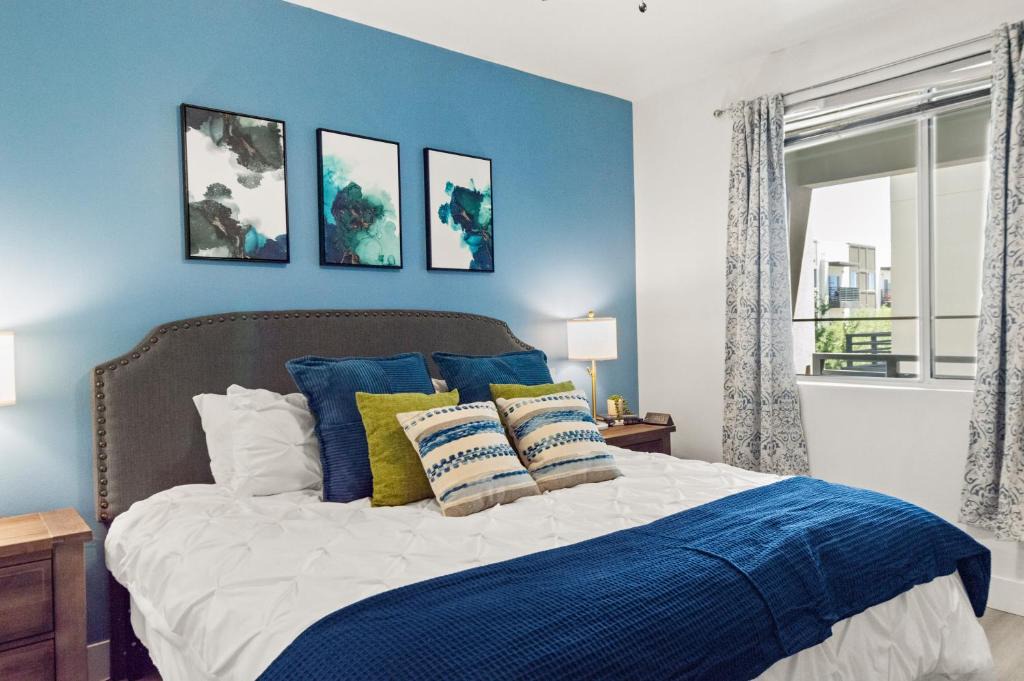 Desert View Village Apartment | Sunny Retreat Near Mayo Heated Pool & King Bed
