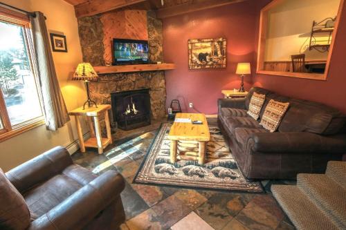Estes Park House | Sunnyside Knoll- 15 cabin