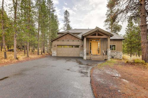 Sunriver House | Sunriver Group Getaway: Explore Deschutes Forest!