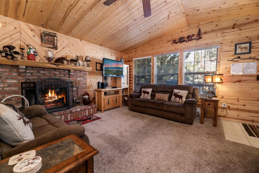 Moonridge House | Sunset Haven