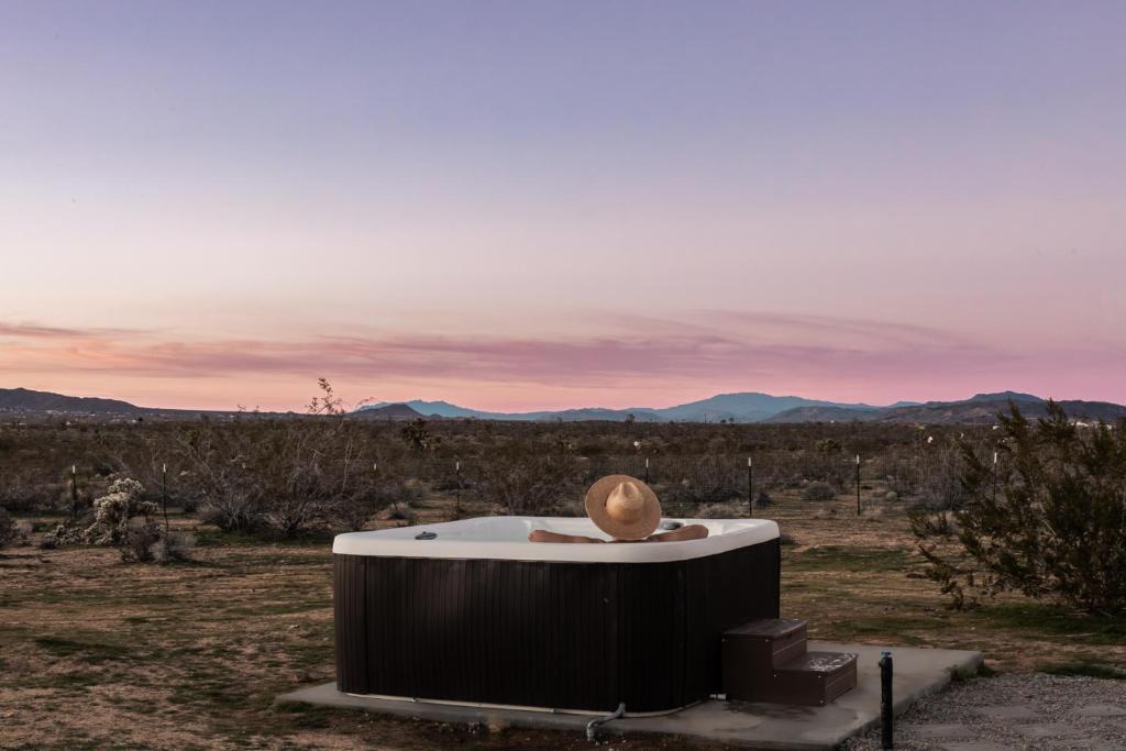 Yucca Valley House | Sunset Showdown