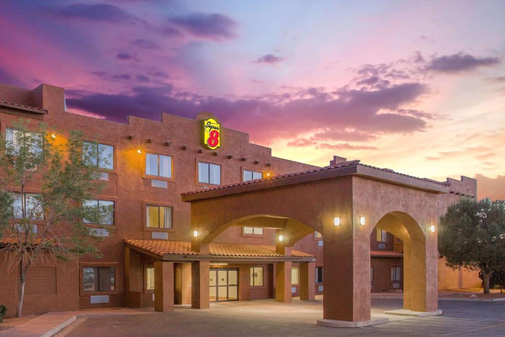 Page Hotel | Super 8 by Wyndham Page/Lake Powell