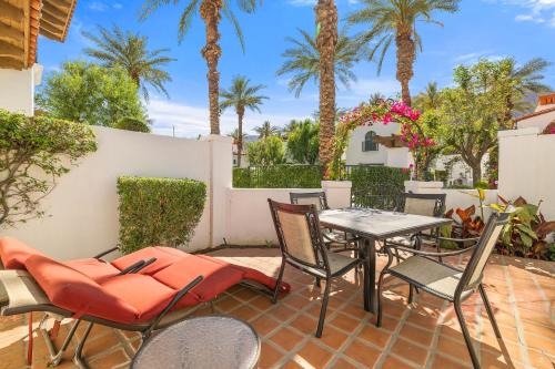 La Quinta Apartment | SV254 Spacious 2BR Spa Villa Retreat at LQ Resort