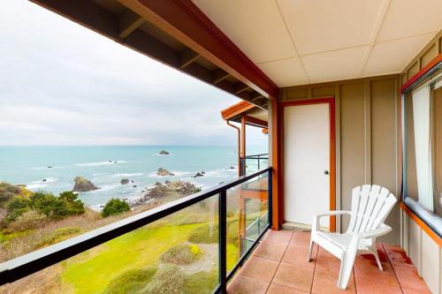 Brookings House | Sweeping Oceanfront Views Await Tranquil Condo with Balcony Beach Access W&D