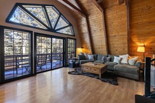 Duck Creek Village House | Sweetin Summit Retreat