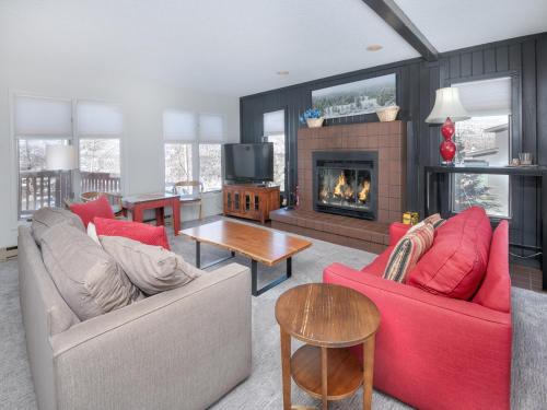 Highland Meadows House | Tahoe Drive 2338