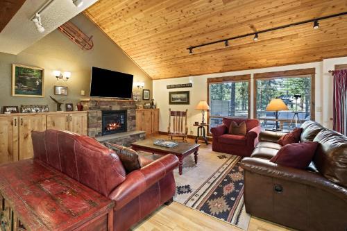 Deer Park House | Tamarack 8