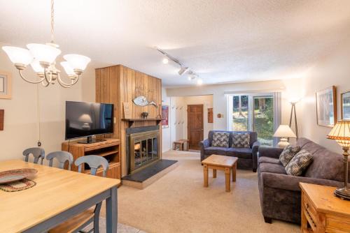 Copper Mountain Village House | Ten Mile Haus B9