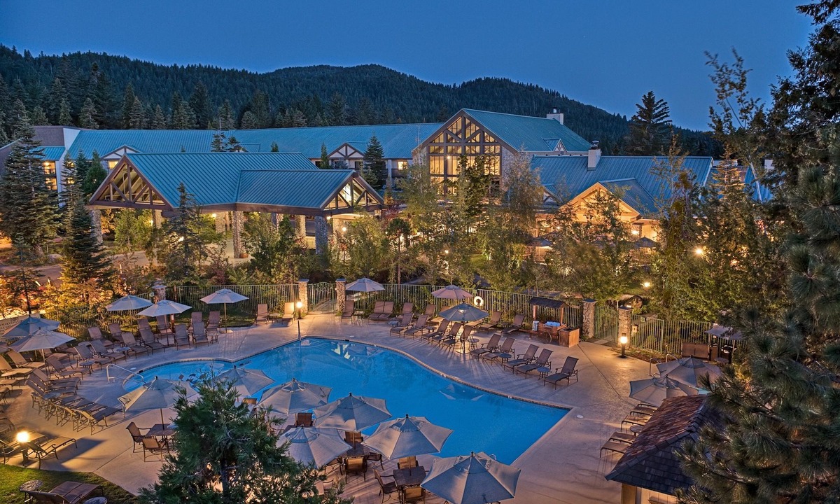 Fish Camp Hotel | Tenaya Lodge at Yosemite