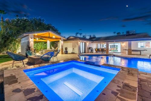 Paradise Valley Village House | Tequila Time Retreat - 5BR Near Golf with Pool & Spa