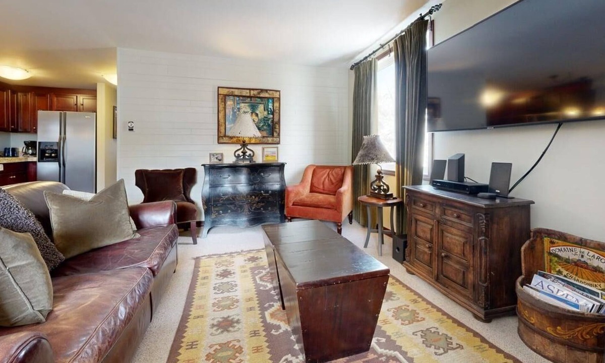 Snowmass Village Condo | Terracehouse 93 - Steps to Slopes | Inviting Mountain Retreat, Pool & Hot Tub