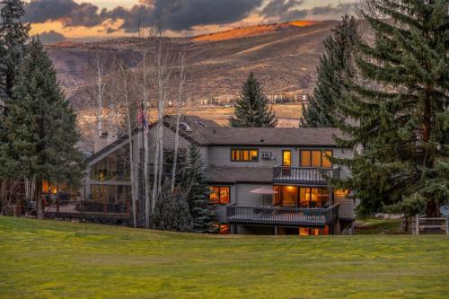 Eagle-Vail House | The Alpine Lodge 4BR on Eagle Vail Golf Course