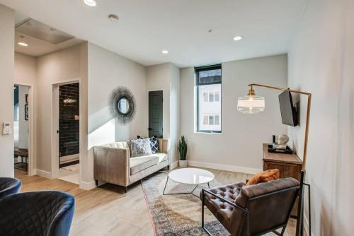 Berkeley Apartment | The Asher - Boutique Hotel - Sleeps 14 - Events