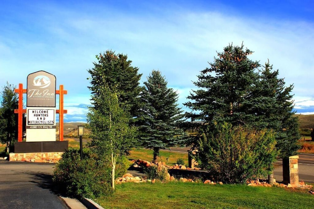Gunnison Hotel | The Inn at Tomichi Village