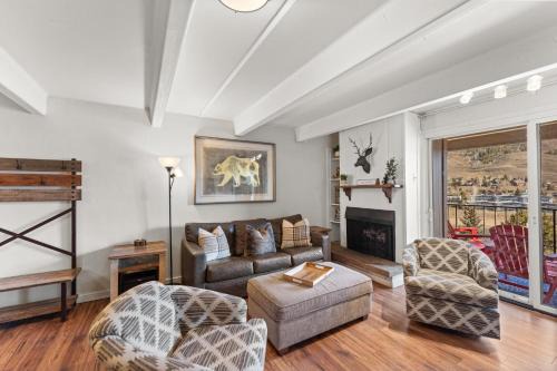 Dillon House | The Lodge at Lake Dillon #111