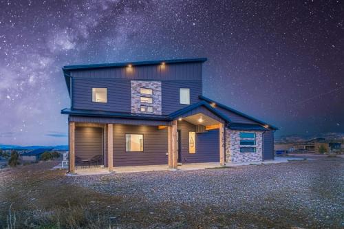 Hatch House | The Meadow at Natl Parks -Hot Tub- Sleeps 10-Family
