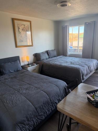 Rock Springs Hotel | The Mint Motel