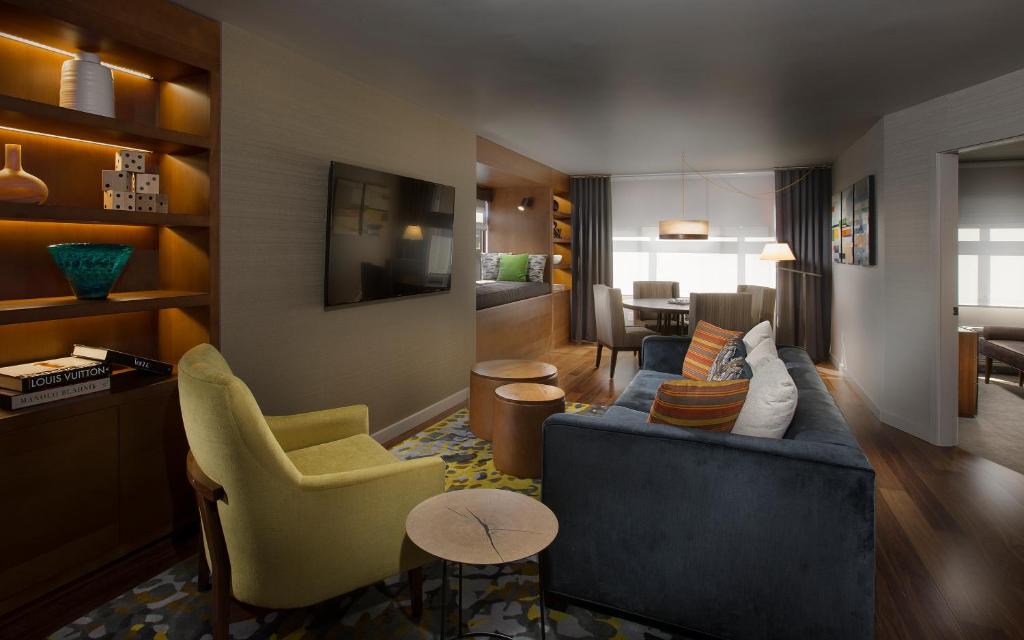 Downtown Seattle Hotel | The Paramount Hotel