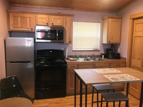 Coram Apartment | The Red Station Apartment #1