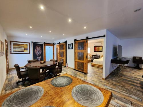 Centro Hostel | The Royal Suite