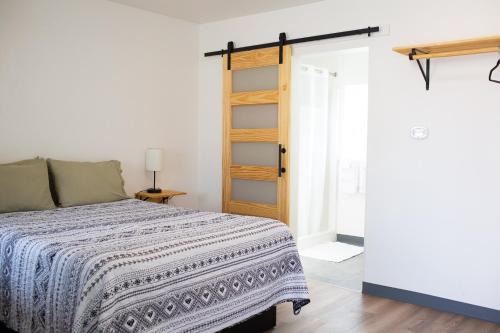 Saratoga Hotel | The Sage Motel