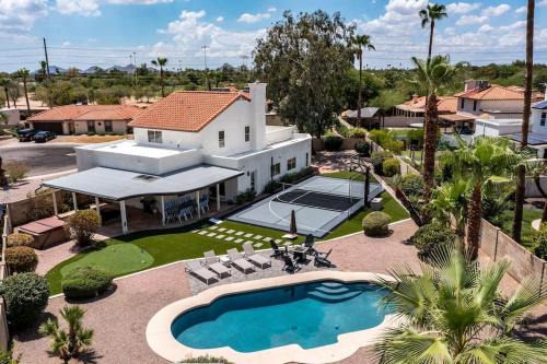 Paradise Valley Village House | The Scottsdale Blue: Pool + Spa + Pickleball/Basketball Court + Games + More