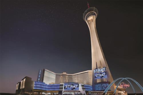 Gateway District Resort | The STRAT Hotel, Casino & Tower